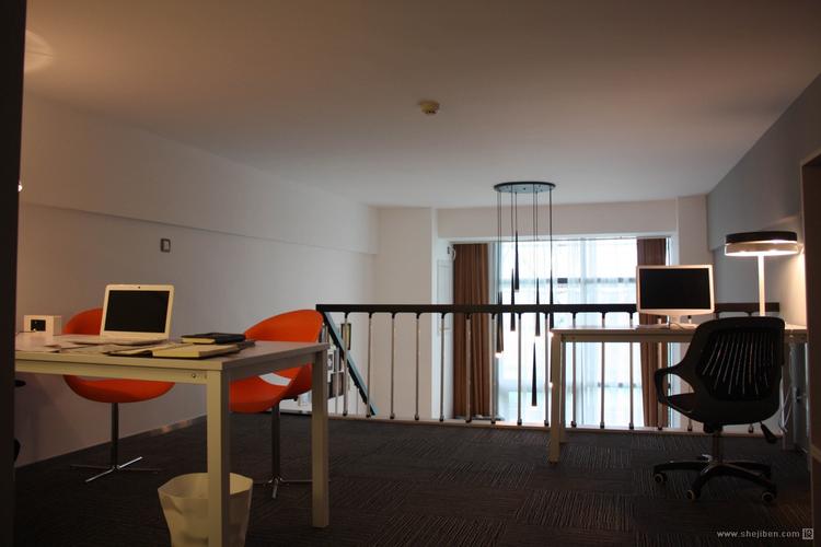 loft办公室装修效果图办公空间设计图片赏析